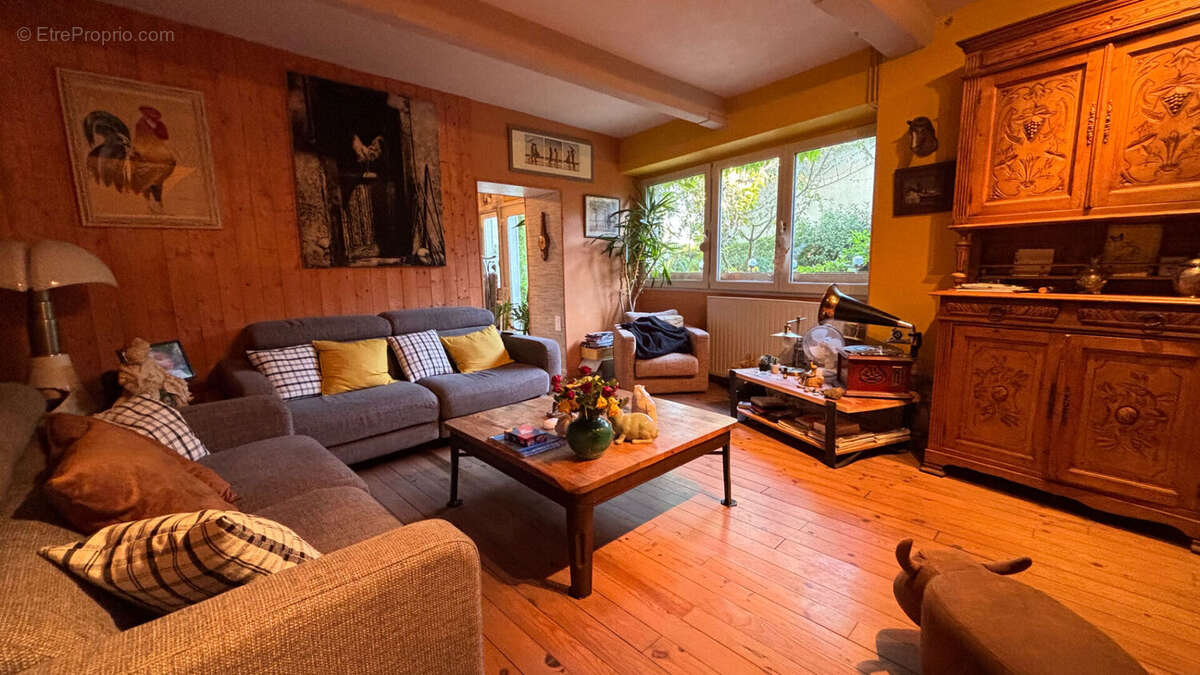 Maison à CURIS-AU-MONT-D&#039;OR