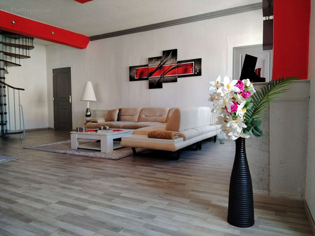 Appartement à SALINS-LES-BAINS