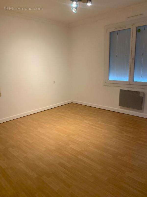 Maison à SAINT-ETIENNE-DE-BRILLOUET