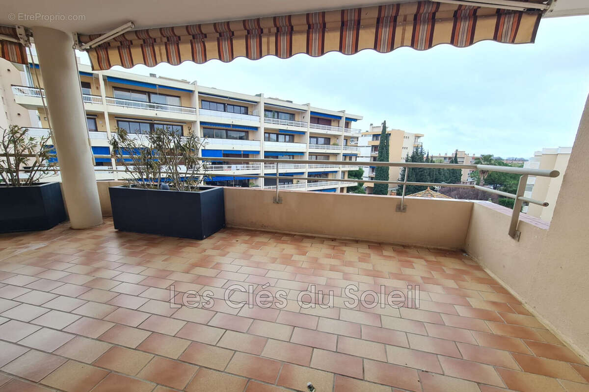 Appartement à HYERES