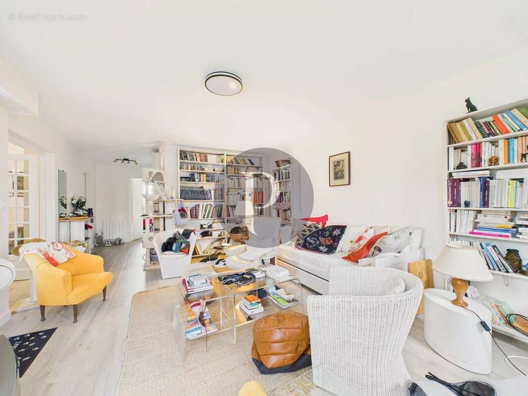 Appartement à VERRIERES-LE-BUISSON