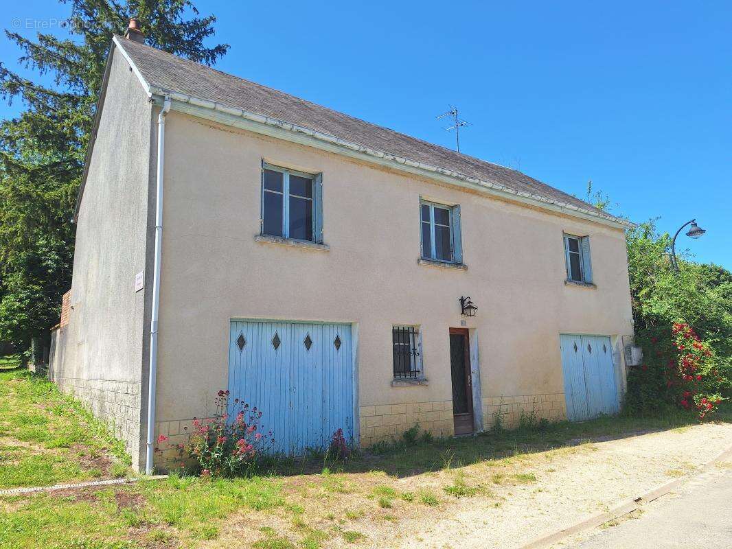 Maison à NEUVY-DEUX-CLOCHERS