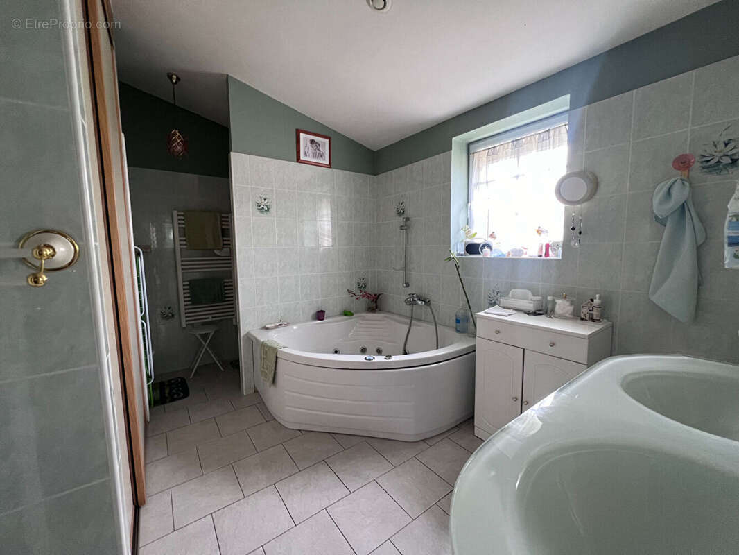 Maison à ESTIVAREILLES