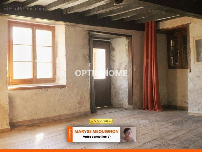 Maison à AUGEROLLES