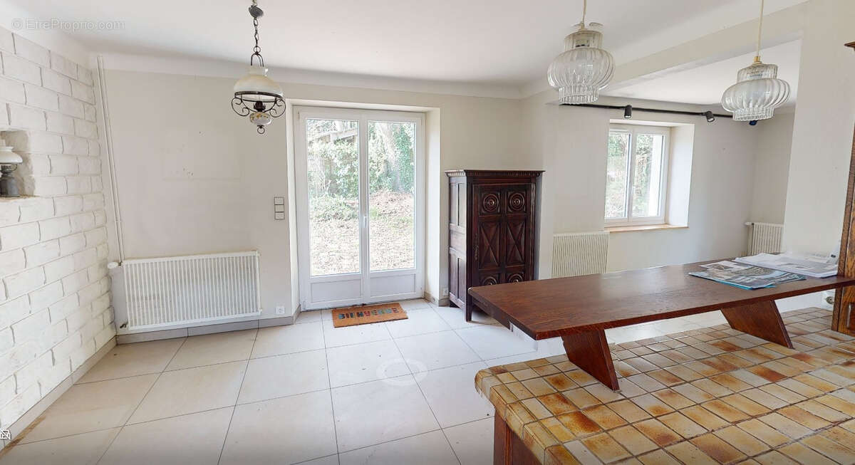 Maison à LA CHAPELLE-SUR-ERDRE