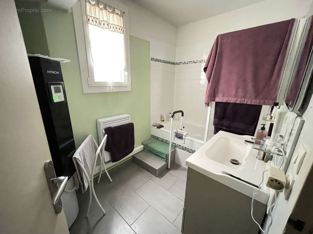 Appartement à LE COTEAU