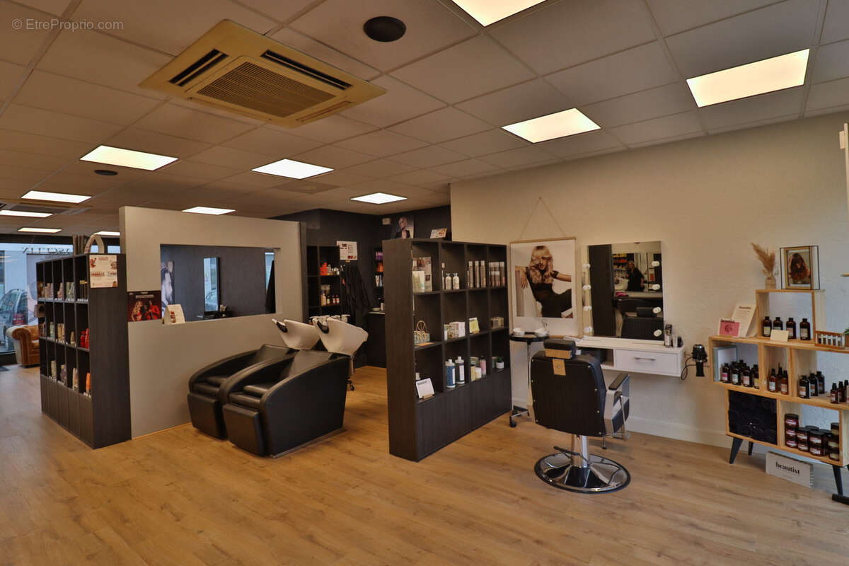 Commerce à CORMONTREUIL