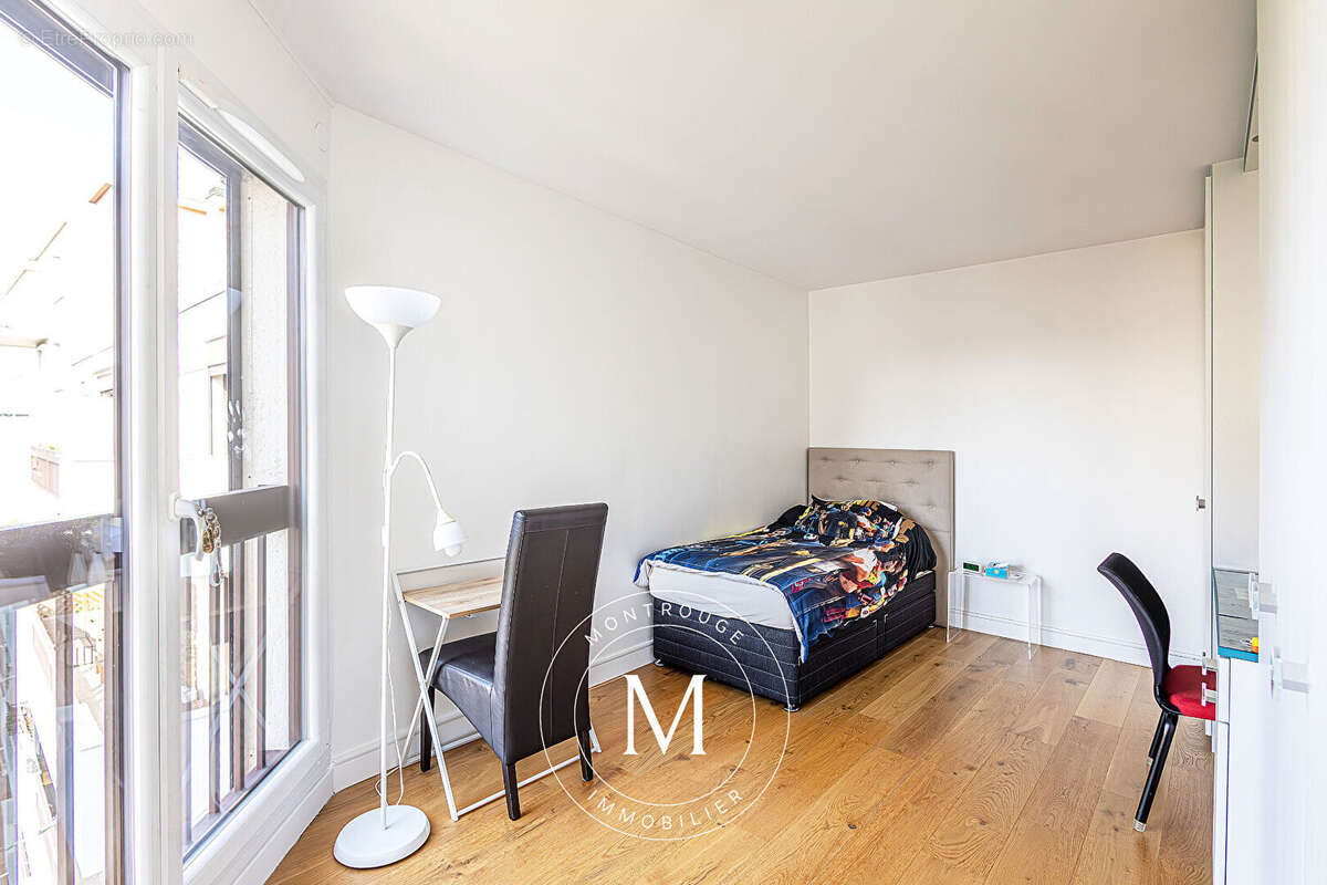 Appartement à PARIS-14E
