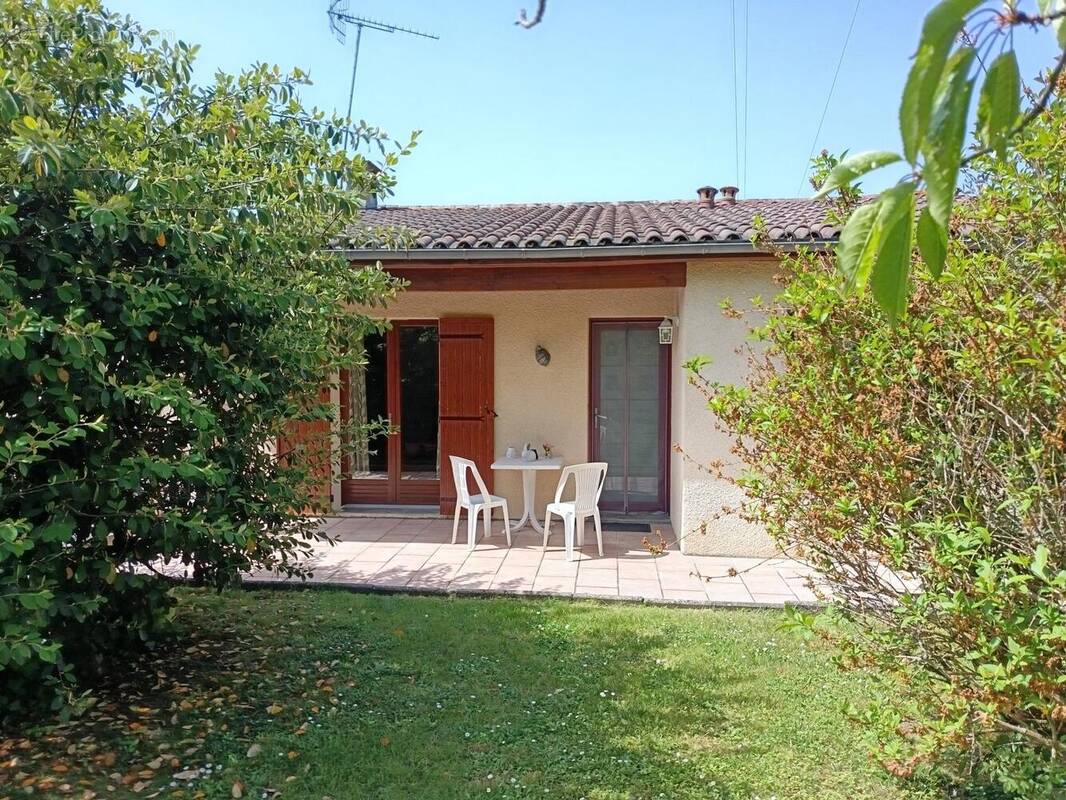 Photo 1 - Maison à COGNAC