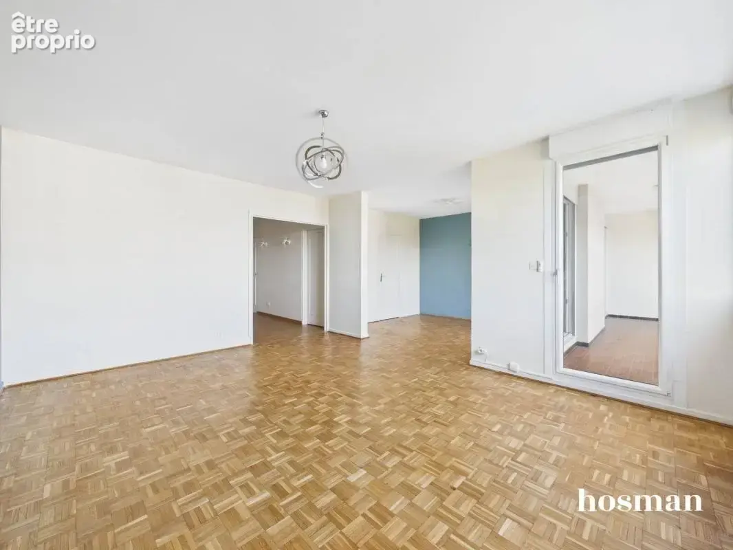 Appartement 5 pièces de 106 m² avec balcon et parking - Avenue Général de Gaulle, Caluire-et-Cuire - photo 4