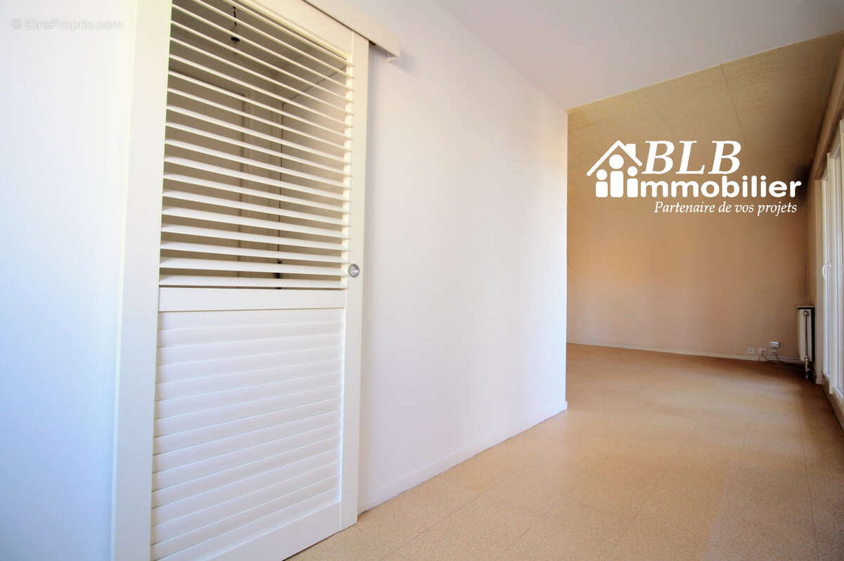 Appartement à MONTIGNY-LE-BRETONNEUX