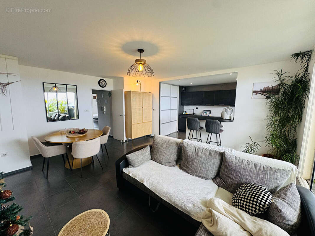 Appartement à SAINT-DENIS