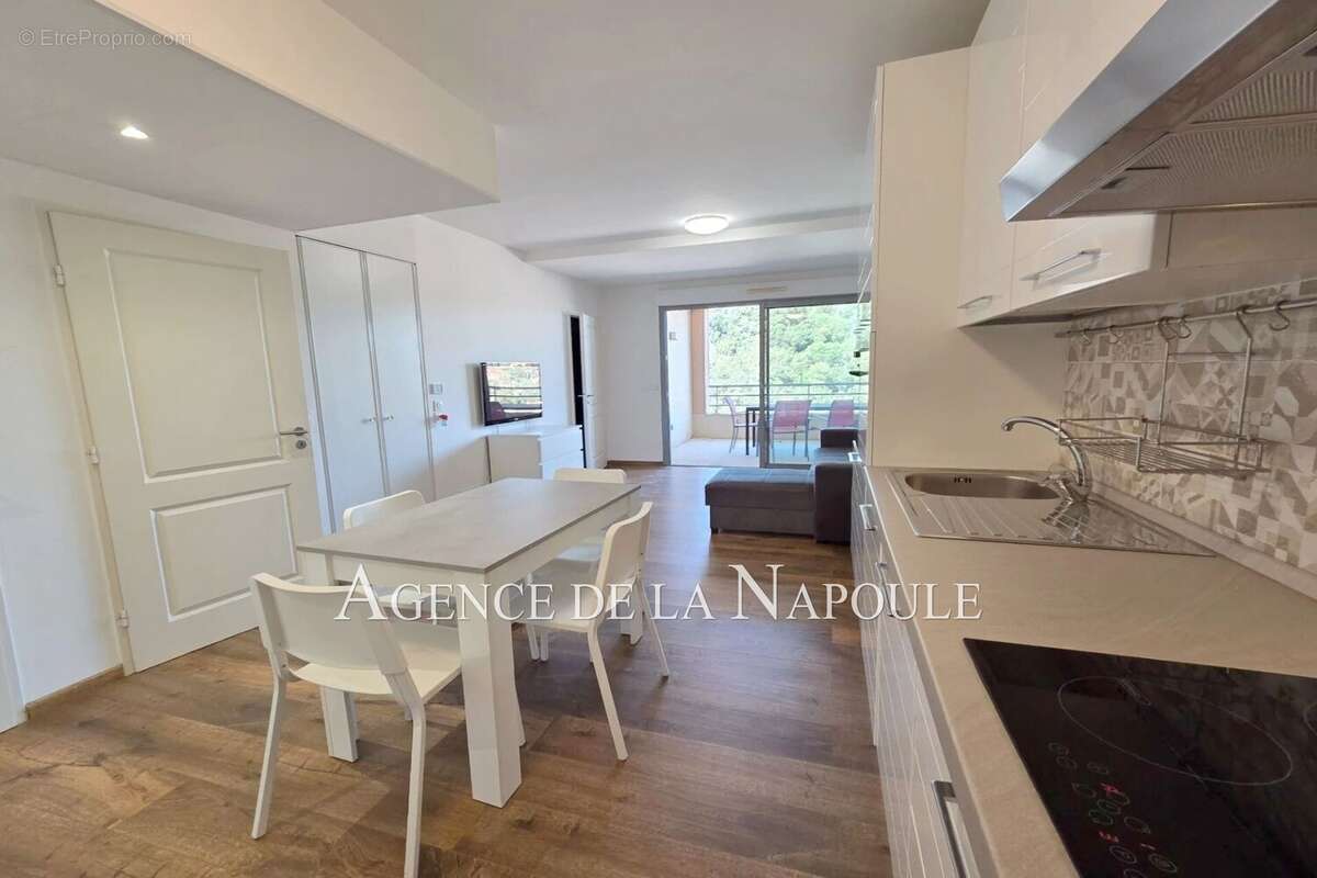 Appartement à THEOULE-SUR-MER