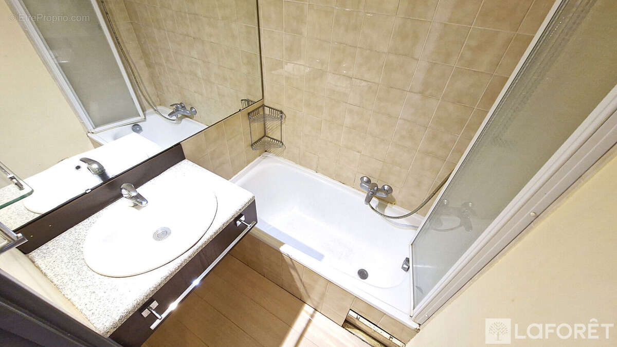 Appartement à FREJUS