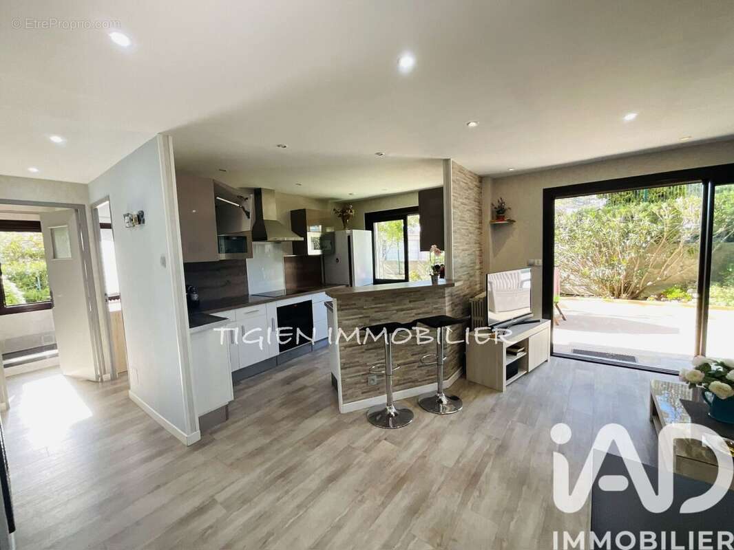 Photo 3 - Appartement à SIX-FOURS-LES-PLAGES