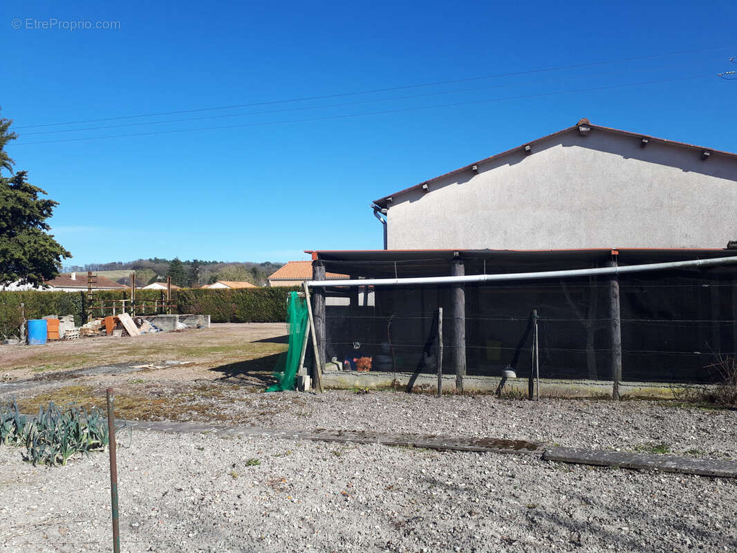 Maison à LES ORMES
