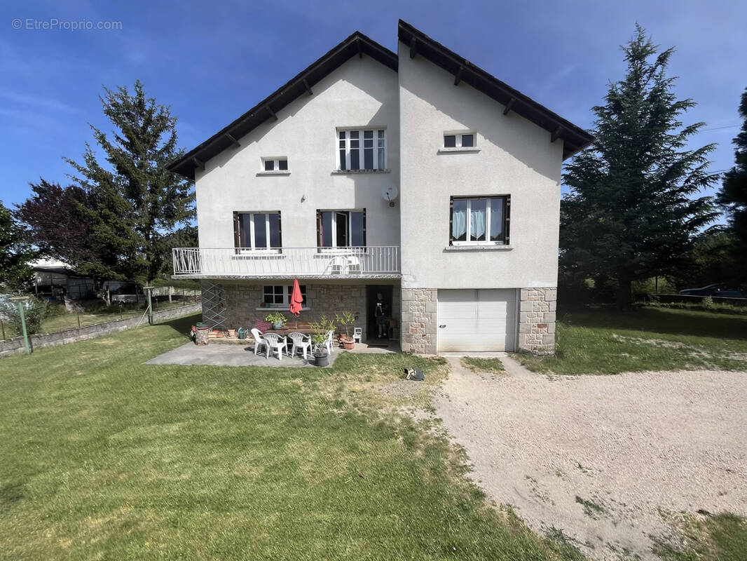 Maison à SAINT-ALBAN-SUR-LIMAGNOLE