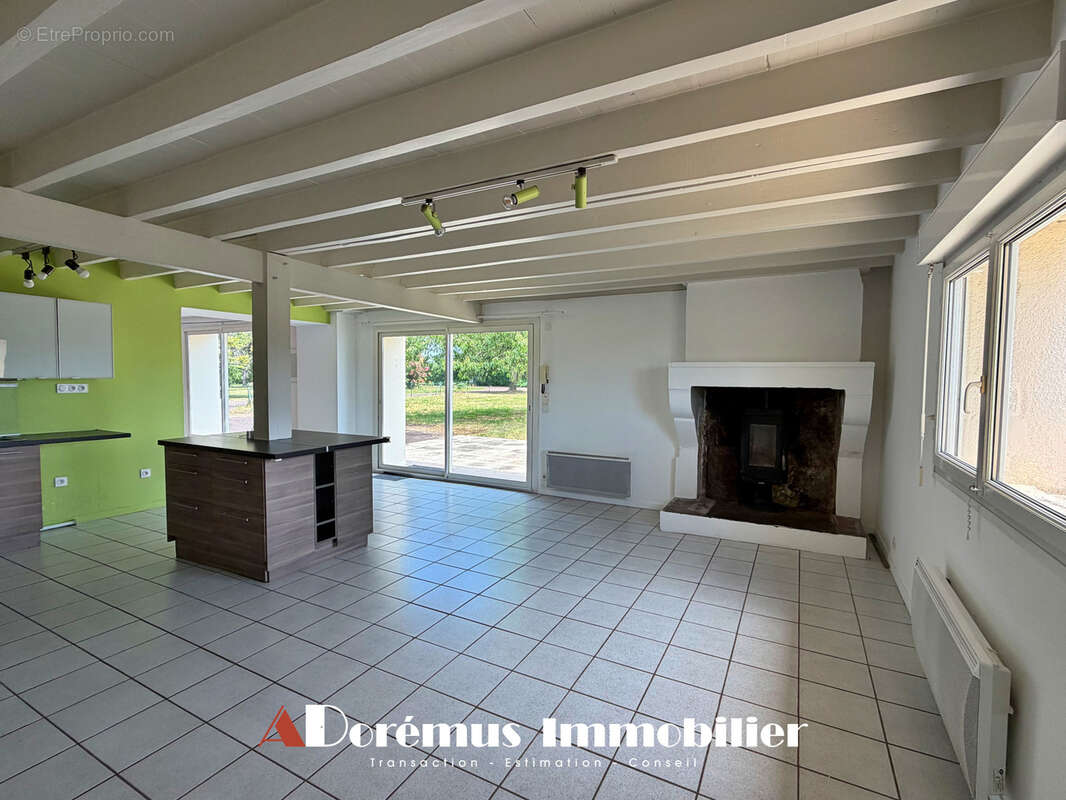 HAUT QUINSAC   Maison familiale 165 m2  4 chambres + bureau  Garage  Terrain 1 500 m2 - photo 11