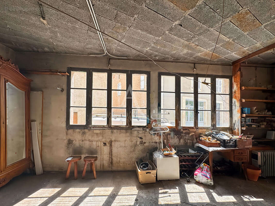 Maison à PUY-L&#039;EVEQUE