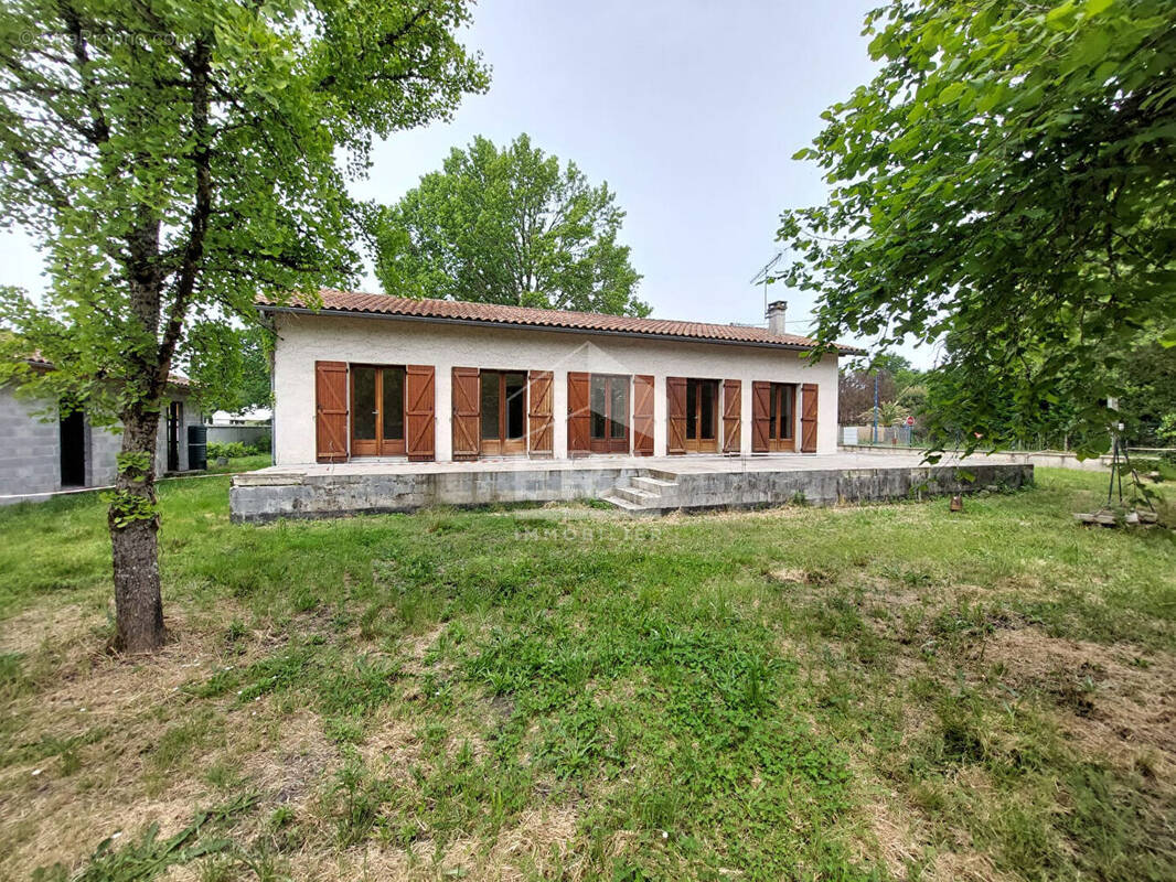 Maison à SAINT-MAGNE