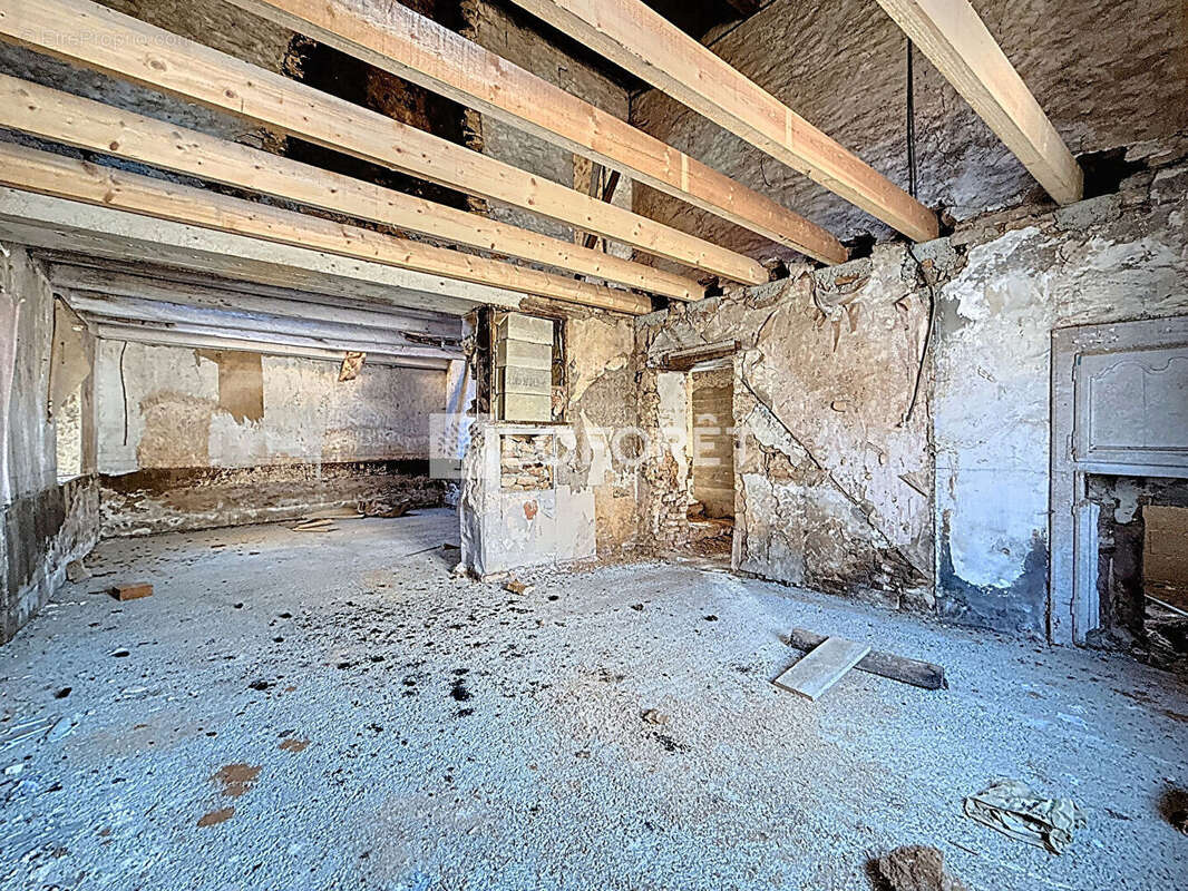 Maison à PREZ-SOUS-LAFAUCHE