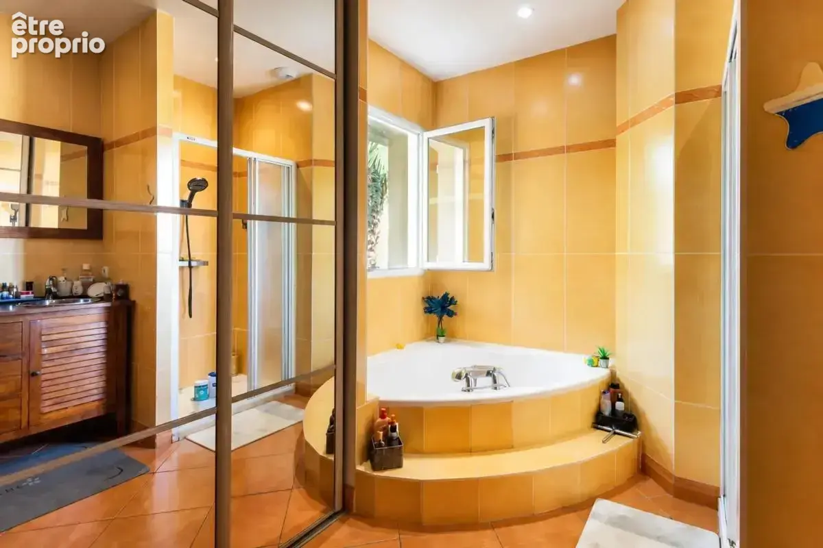 Maison de 7 pièces de 167 m² à Pornic avec piscine - photo 10