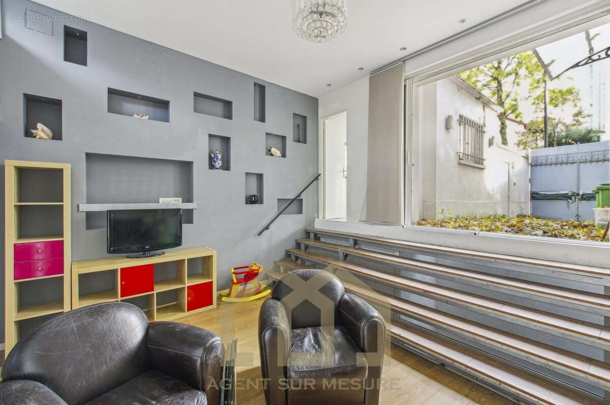 Maison à PARIS-19E