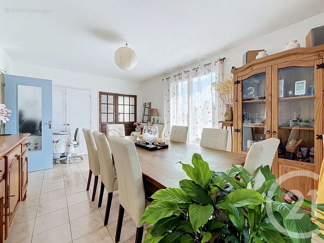 Appartement 70 m² à Romilly-Sur-Seine  - photo 3