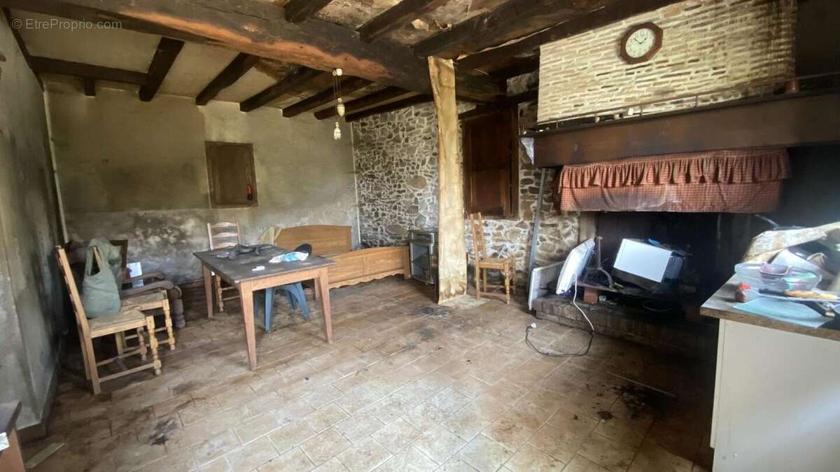 Maison à MONTEMBOEUF