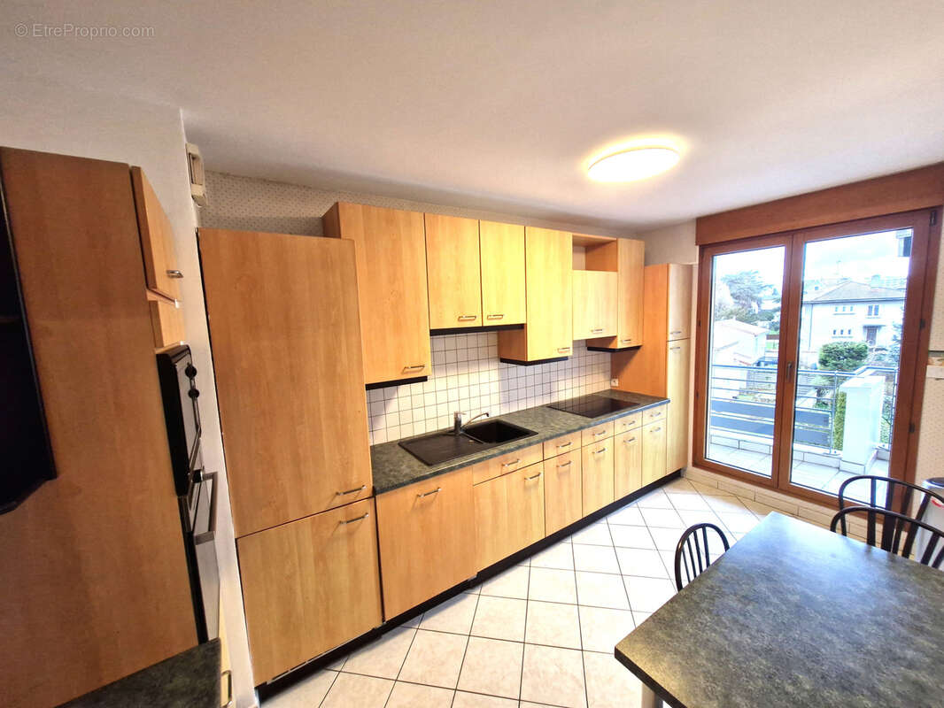 Appartement à BRON