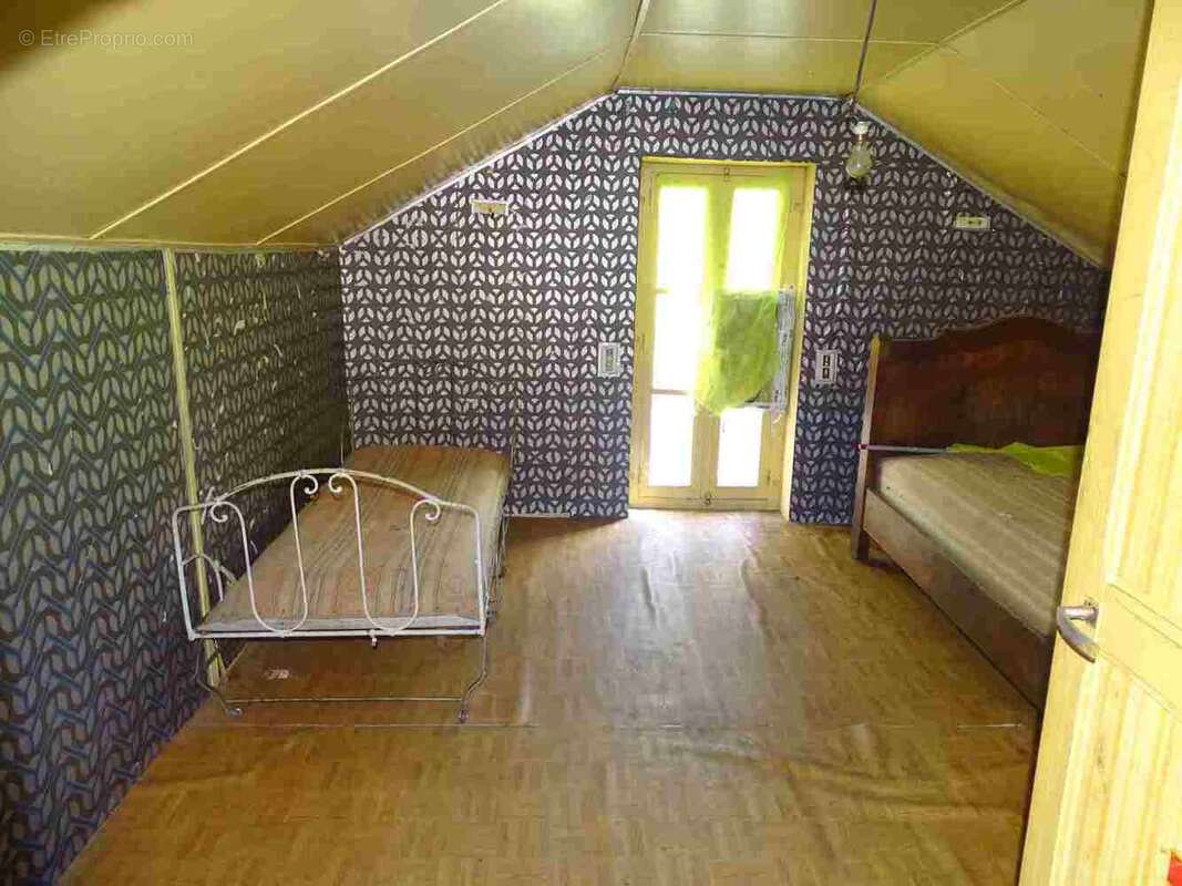 Maison à SAINT-DENIS-DES-MURS