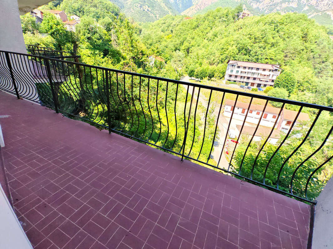 Appartement 84 m² à Roquebilliere  - photo 5