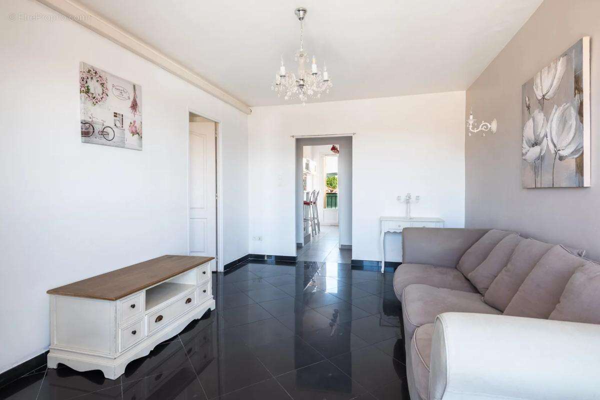 Appartement à MARSEILLE-14E