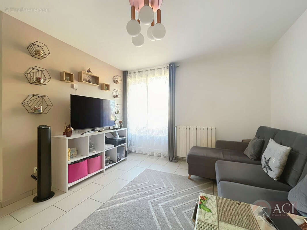 Appartement à EPINAY-SUR-SEINE