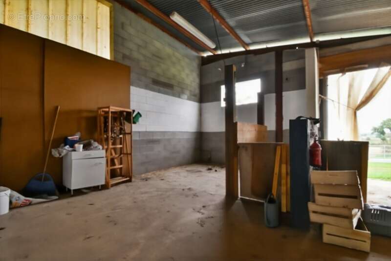 Maison à VALLON-EN-SULLY