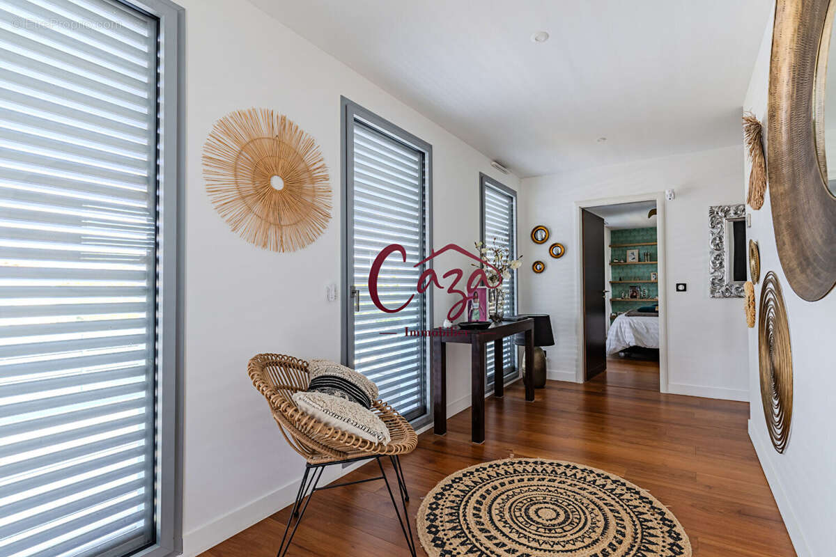 Maison à CARBON-BLANC