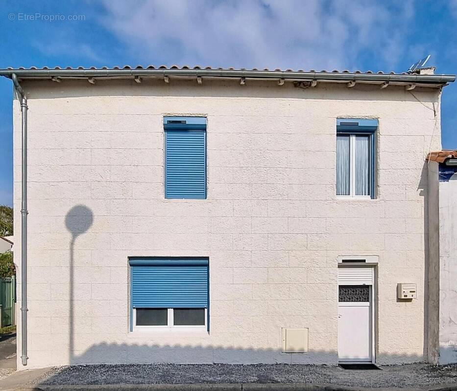 Photo 1 - Maison à MORTAGNE-SUR-GIRONDE
