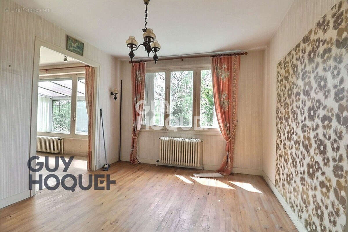 Maison à BERNAY