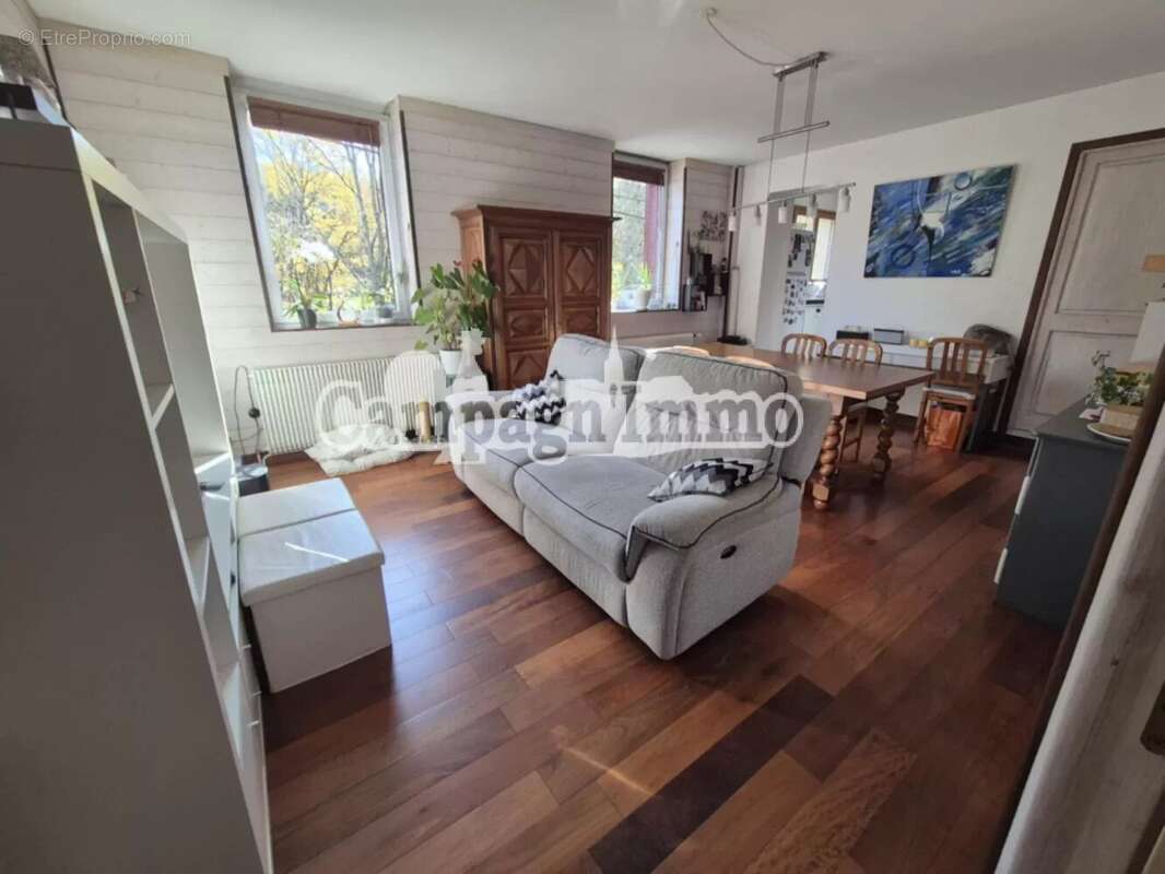 Maison à SAINT-FORGEUX