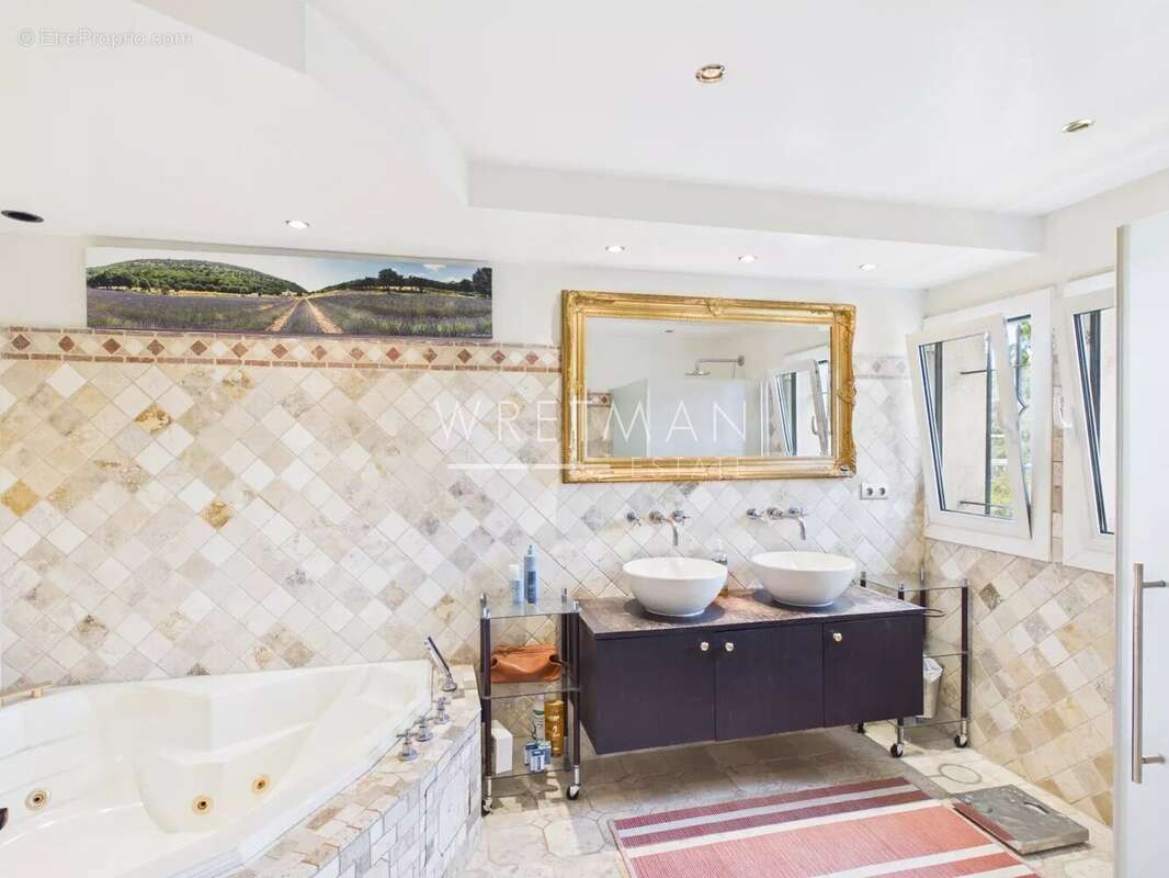 Villa familiale avec piscine dans une domaine sécurisé - Mougins - photo 27