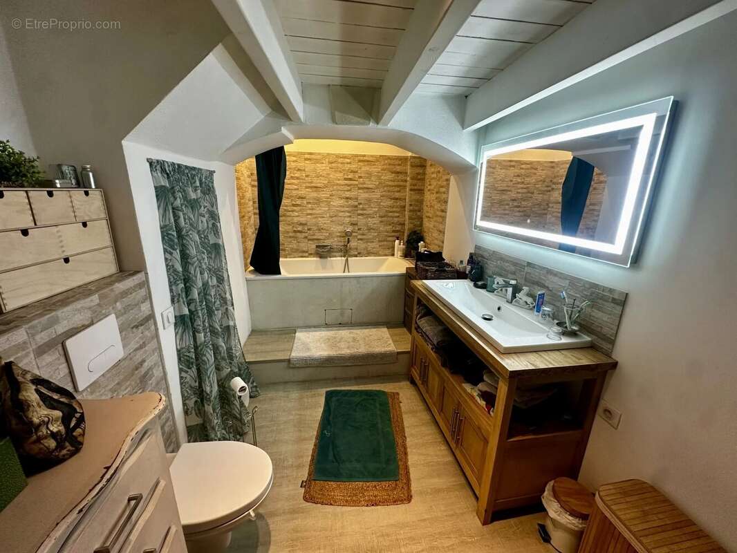 Appartement à AUJARGUES