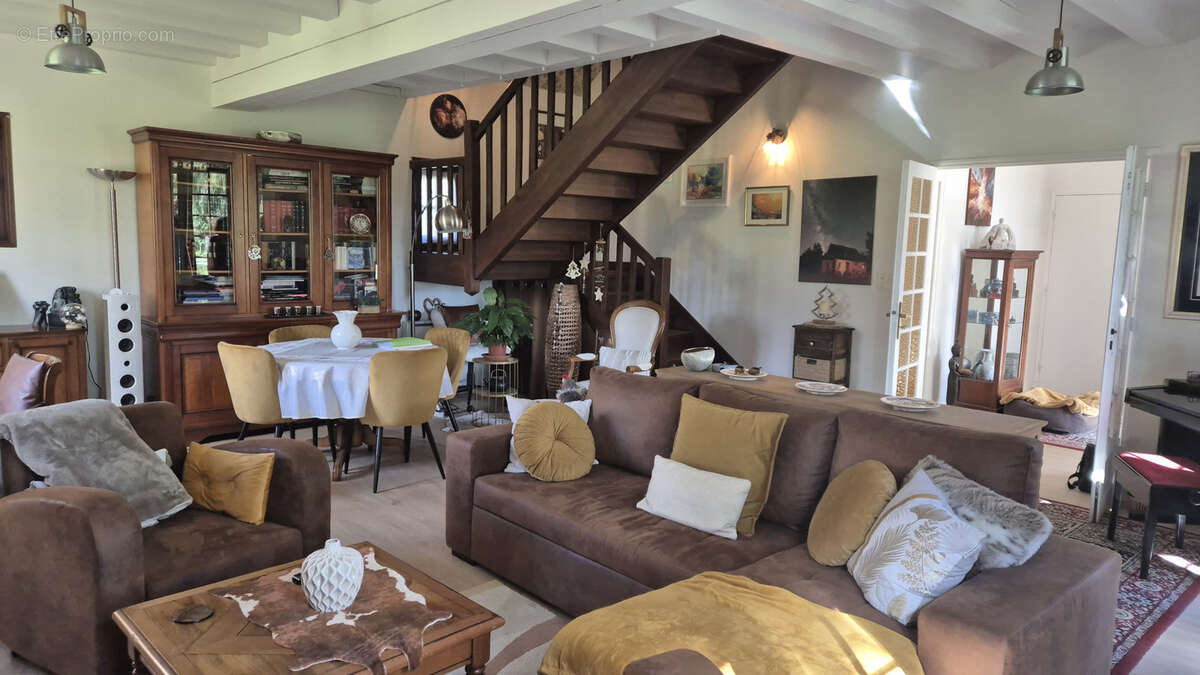 Maison à SAINT-CYPRIEN