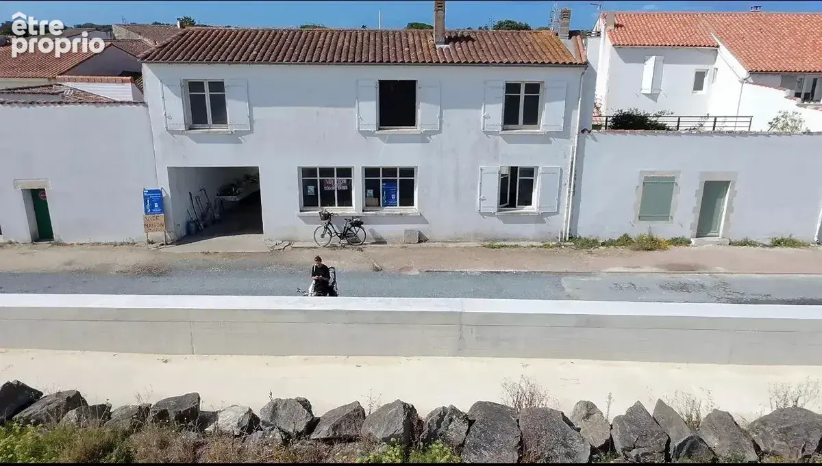 Maison 8 pièces 215 m² à vendre à Rivedoux-Plage (17940) - photo 3