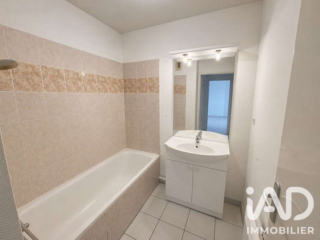 Appartement 56 m² à Terrasson-Lavilledieu  - photo 6