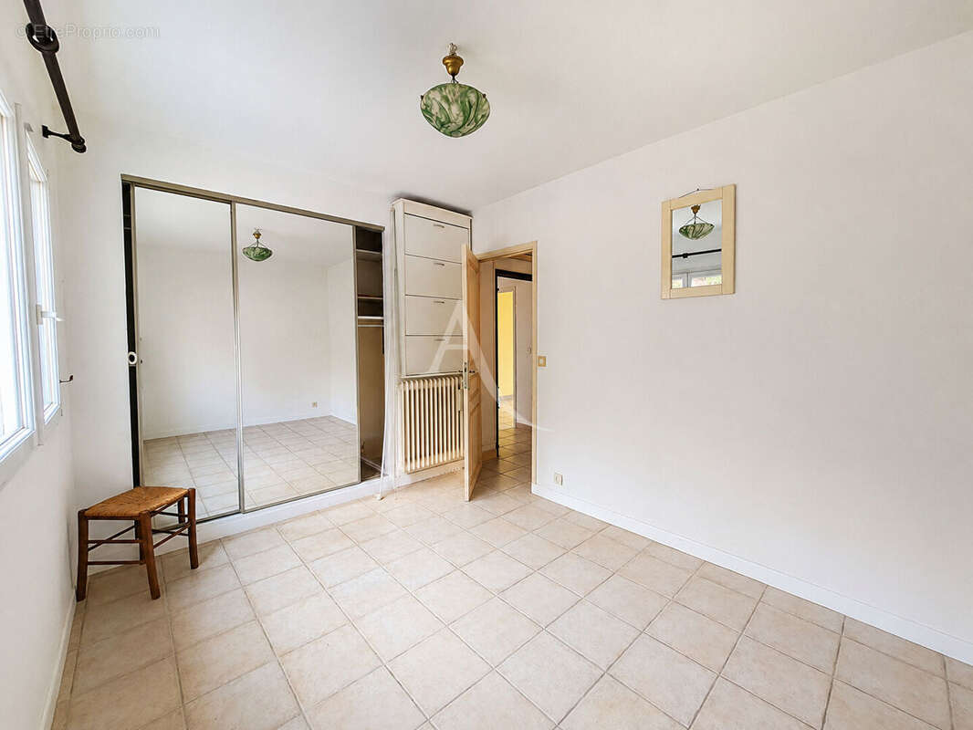 Appartement 3 pièces - traversant - garage - cave - photo 9