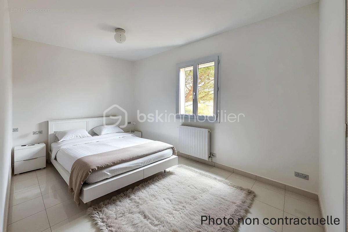 Maison à MONTELIMAR