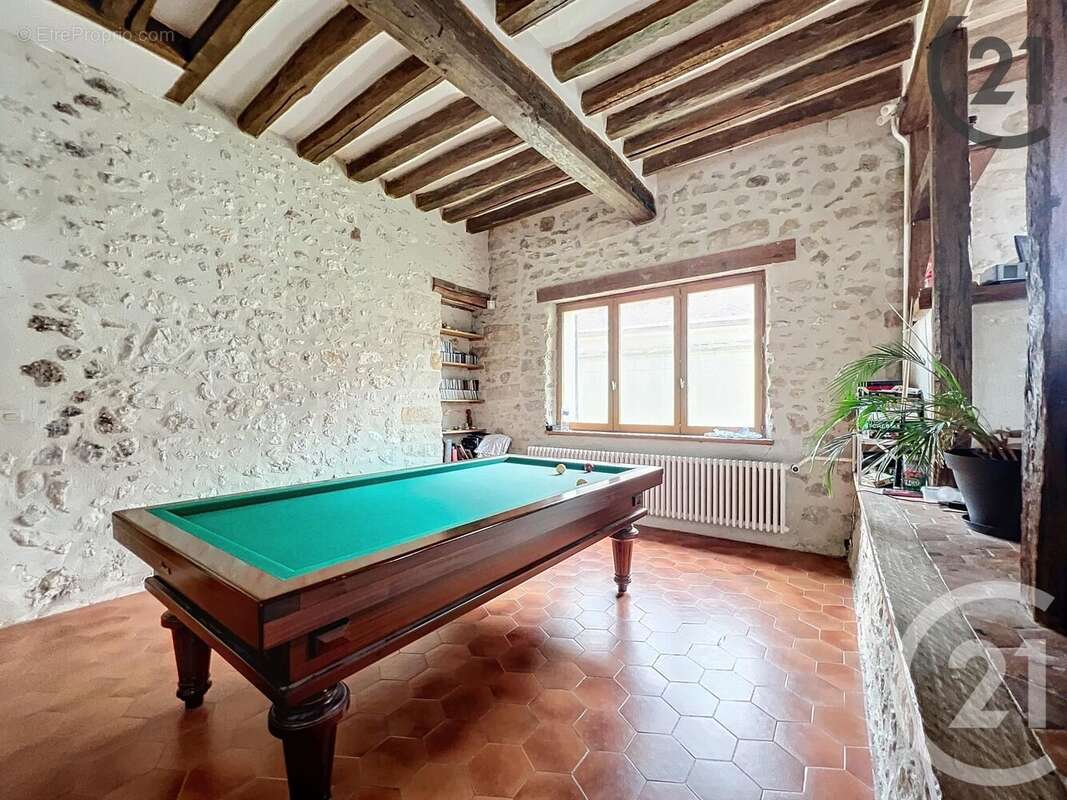 Maison à NOISY-RUDIGNON