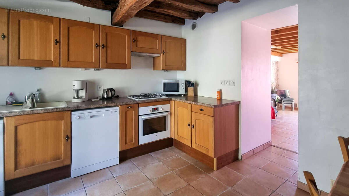 cuisine - Maison à LABECEDE-LAURAGAIS