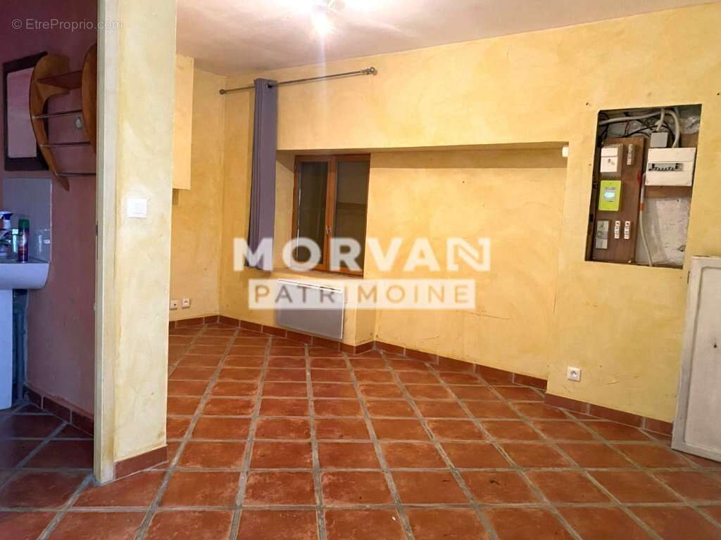 Maison à BILLY-CHEVANNES