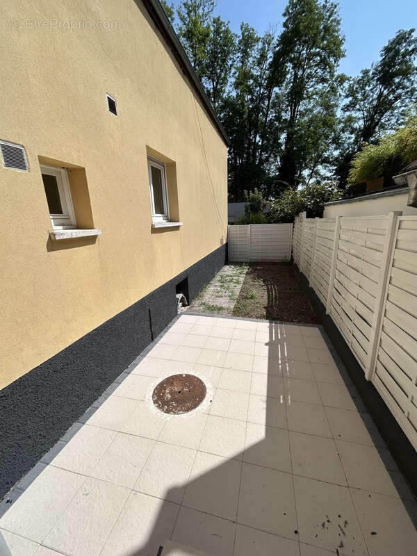 OSTWALD (67540) - Maison 3 pièces de 79m2 habitables et de 95m2 au sol sur un terrain de 1are57. - photo 7